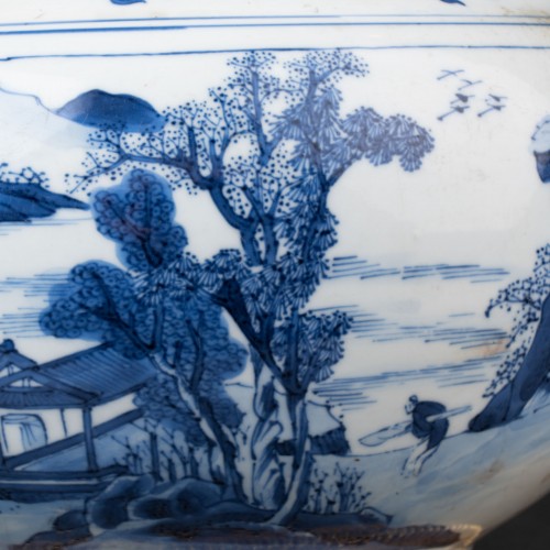 Antiquités - Coupe en porcelaine de Chine période Kangxi fin XVIIe début XVIIIe siècle