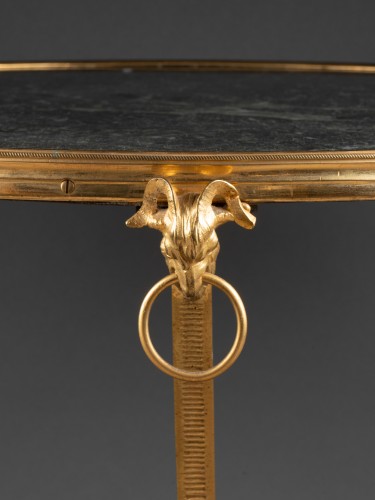 Mobilier Table & Guéridon - Guéridon tripode en bronze doré circa 1800