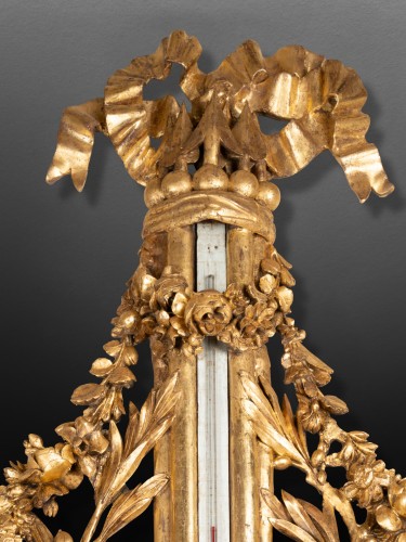 Baromètre en bois doré époque Louis XVI - Laurent Chalvignac