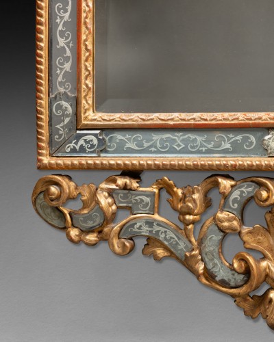 Antiquités - Gilded wood and engraved glass mirror second half 18th century