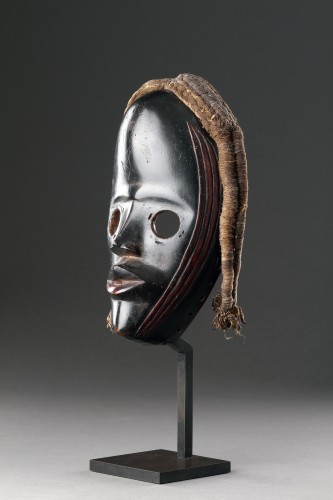 Tribal Art  - A Finely Carved Dan Mask 