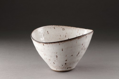  - Squeezed Bowl - Dame Lucie Rie (1902 - 1995) 