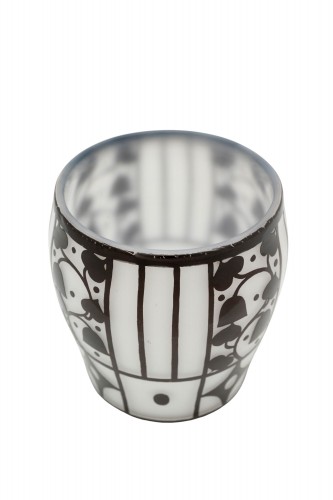 XXe siècle - Vase en verre, Josef Hoffmann, Loetz, Blanc opalin extérieur Noir décor, env. 1911