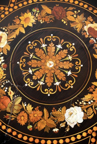 Inlaid table attributed to Luigi and Angiolo Falcini - Furniture Style 