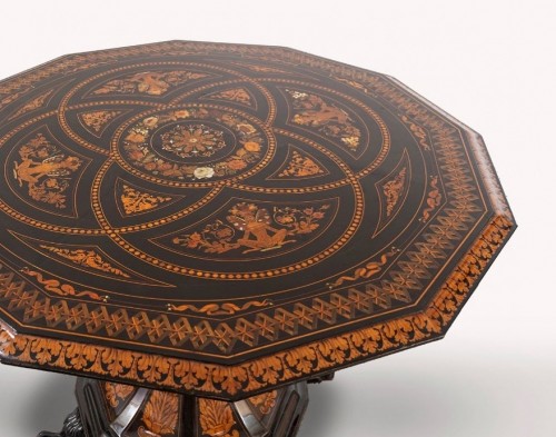 Furniture  - Inlaid table attributed to Luigi and Angiolo Falcini