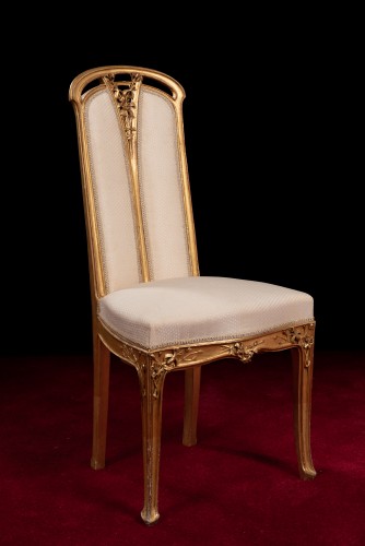 Art nouveau - Canapé et une chaise en bois doré et sculpté par Louis Majorelle