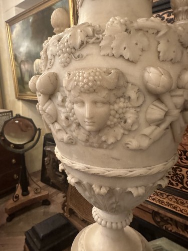 Decorative Objects  - 19th century alabaster vase