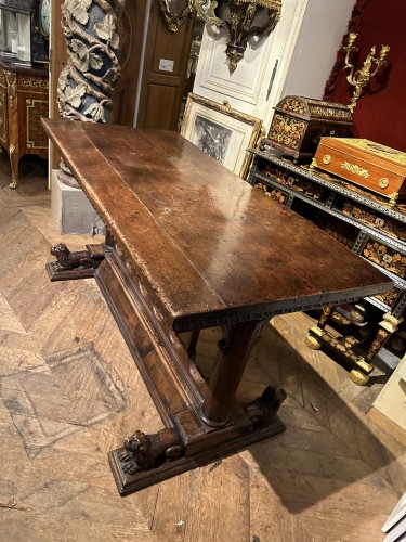 XVIe siècle et avant - Table en noyer Renaissance Italienne