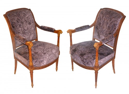 Paire de fauteuils, France époque Louis XVI