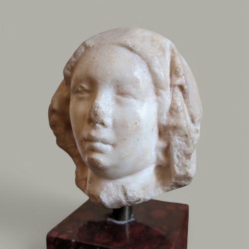 Gothic marble head of a lady, France, 14th century. - Sculpture Style Middle age