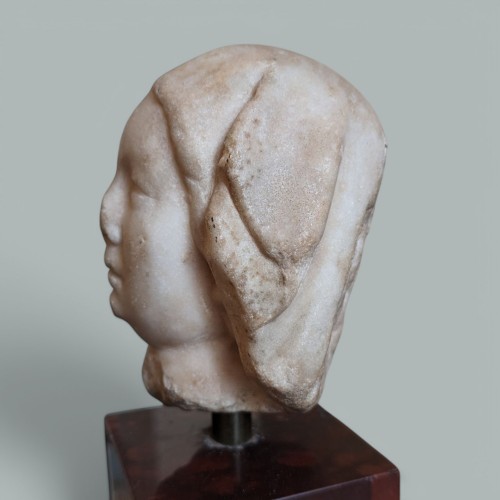 11th to 15th century - Gothic marble head of a lady, France, 14th century.