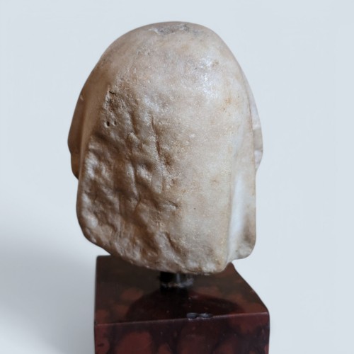 Gothic marble head of a lady, France, 14th century. - Middle age