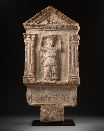 Stèle funéraire en pierre - Empire romain - Archéologie Style 