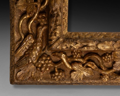 Antiquités - Cadre en bois doré - Bourgogne XVIIe siècle