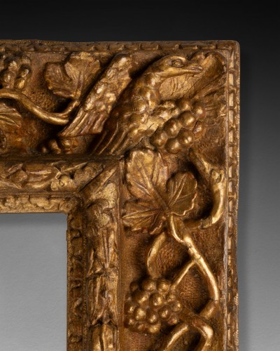 Antiquités - Cadre en bois doré - Bourgogne XVIIe siècle