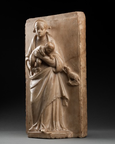 Bas-relief en marbre représentant la Vierge à l’enfant - Italie XVIe siècle - Renaissance