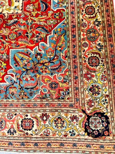 Tabriz rug from the imperial workshop of Maitre Hadji Alil, Iran circa 1920 - 