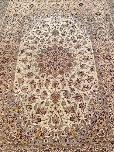 XXe siècle - Tapis Ispahan en laine, Iran époque du Shah