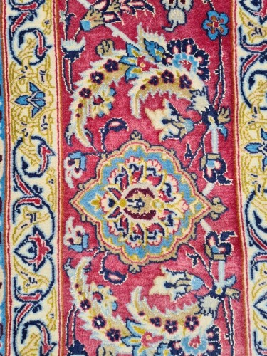 Antiquités - Tapis Ispahan Hekmatnejad, Iran époque du Shah