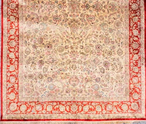 Tapis Ghoum en soie signé Ghoum Ahmadi, 1970 - Tapisserie & Tapis Style 