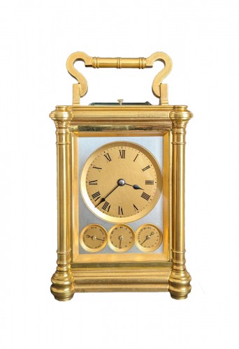 A Louis-Philippe gilt-bronze and crystal-cut mantel clock, circa 1840, Pendule en cristal taillé et bronze doré d'époque Louis-Philippe, vers 1840, Design 17/20: Furniture and Works of Art, 2023
