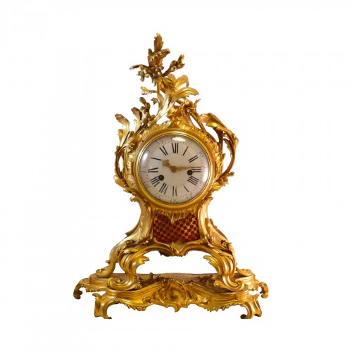 Pendule d'époque Louis XV modèle de Saint Germain
