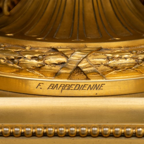 Jardinière ou centre de table en bronze doré signé Barbedienne - Galerie de Fontaine