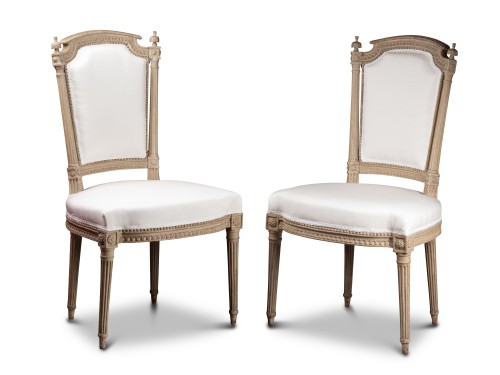 Pair of chaises with detached columns attributed to Henri Jacob