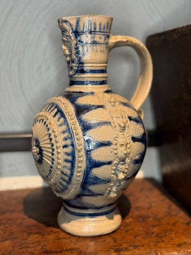 Cruche Enghals de Westerwald, vers 1700 - 