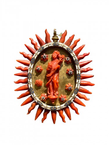 Coral devotion coral trapani pendant