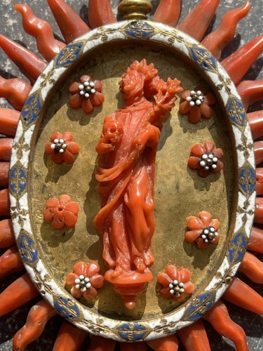 Coral devotion coral trapani pendant - Religious Antiques Style Louis XIII