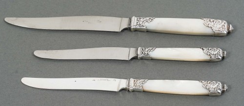 Orfèvre Merite - Ensemble de 36 couteaux en nacre et argent - Argenterie et Arts de la table Style Napoléon III