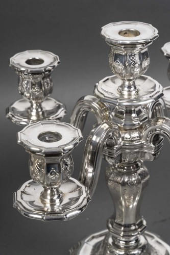 Argenterie et Arts de la table  - TETARD à PARIS – Paire de Candélabres en argent massif vers 1925