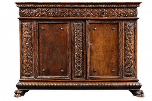 Important Renaissance carved walnut credenza 