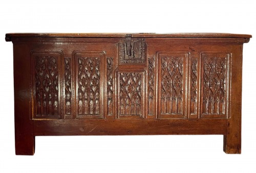 Beautiful carved oakwood flamboyant gothic chest