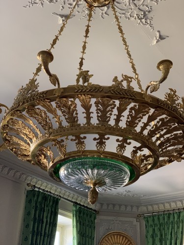 20th century - Noe-classic Chandelier in Empire style, gilt bronze, green crystal 