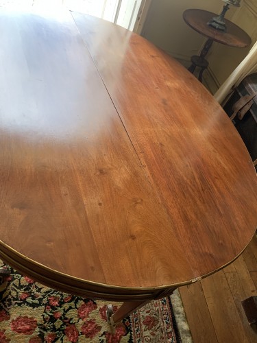 Furniture  - Large Dinning Table of Directoire period In Light Walnut 