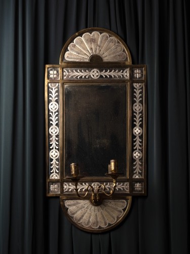 Lighting  - Pair of two-light engraved mirrors