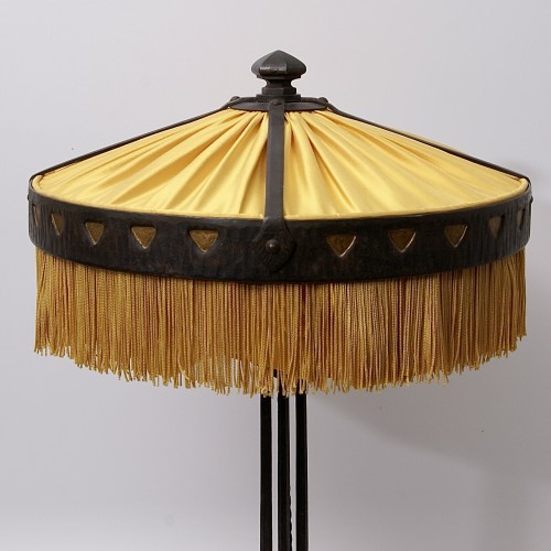 Art Déco - Large Wrought Iron and Silk Table Lamp by Wanner &amp; Co Geneva