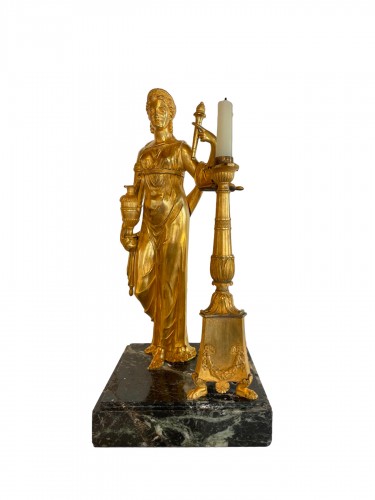 Bougeoir Vestale en bronze doré, époque premier Empire
