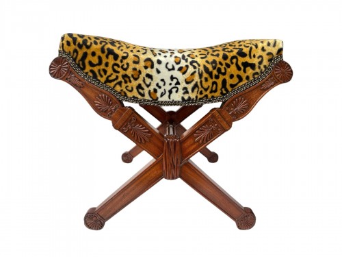 Mahogany stool, Consulat period