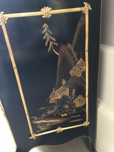 18th century - Louis XV Period Chinese Lacquer Secretary Stamped Dubois