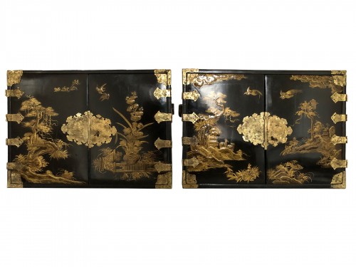 Pair of Japanese gold lacquer cabinets