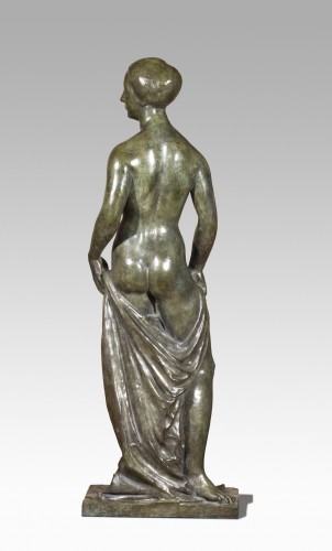 Sculpture  - HETZEL René (1902-1972),Naked woman standing with her head turned to the left