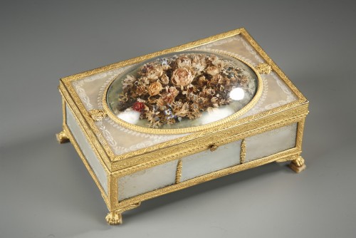 Objects of Vertu  - Charles X gilt bronze and mother of pearl box with flowers