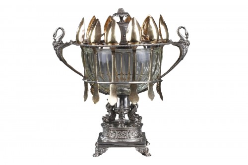 19th century  silver and cut- crystal confiturier with 12 spoons, Restaurat