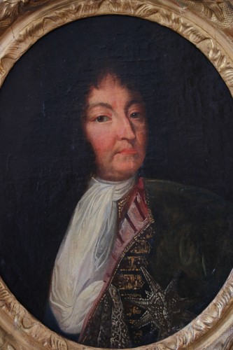 Portrait ovale représentant Louis XIV - Galerie Pellat de Villedon