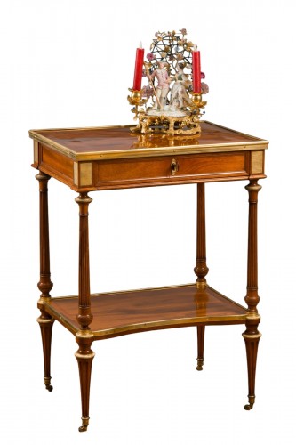 Table à écrire d'époque Louis XVI, modèle de Weisweiler