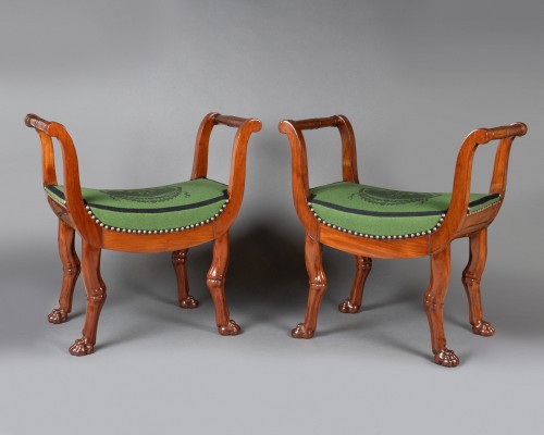 A pair Empire of X-shaped mahogany stools - 