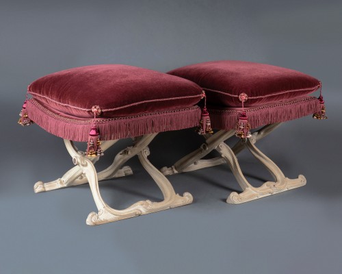 Antiquités - A pair of X-shaped folding stools, late 19th century